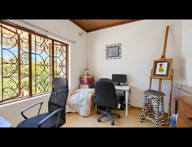3 BEDROOM HOUSE FOR SALE IN CRESTHOLME